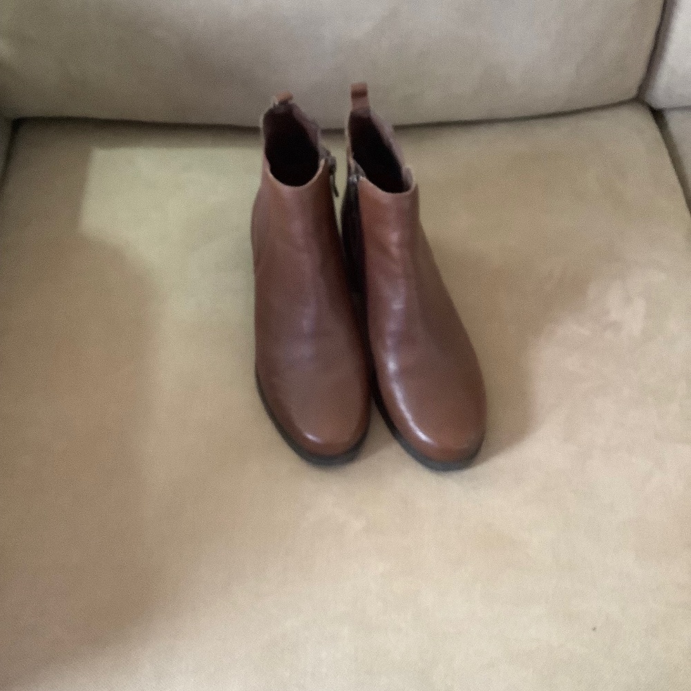 Easy Spirit Leather Ankle Boots